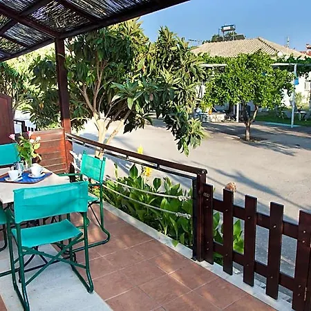 Akroyali & Otel Longá