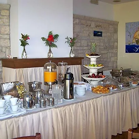 Akroyali & Otel 3*