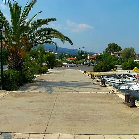 Akroyali & Otel Longá