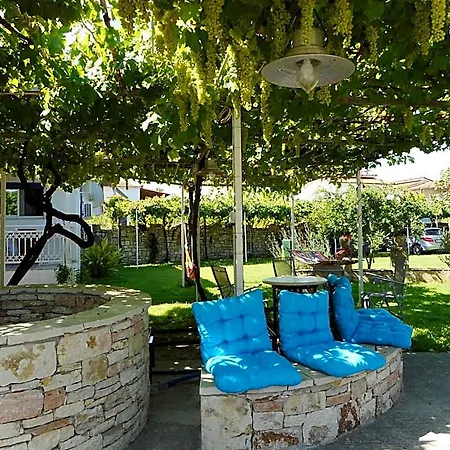 Otel Akroyali & Longá